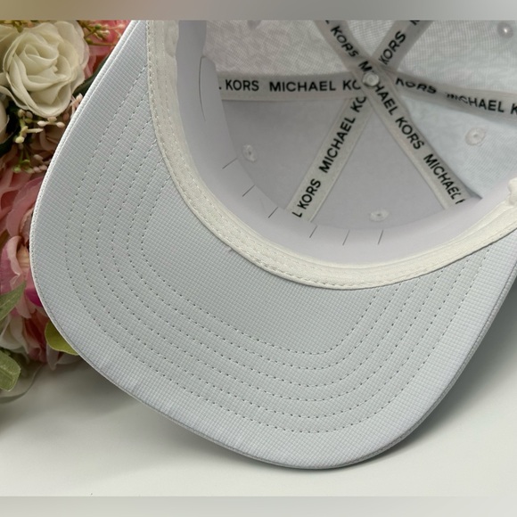 Michael Kors Men's Baseball Hat OS White MK SIG SPORT Performance - Picture 6 of 12